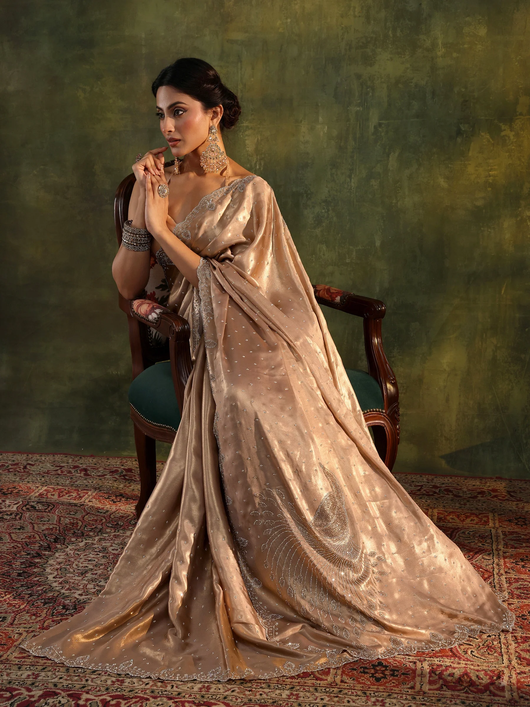 Beige Embellished Silk Blend Saree With Unstitched Blouse Piece - Image 2