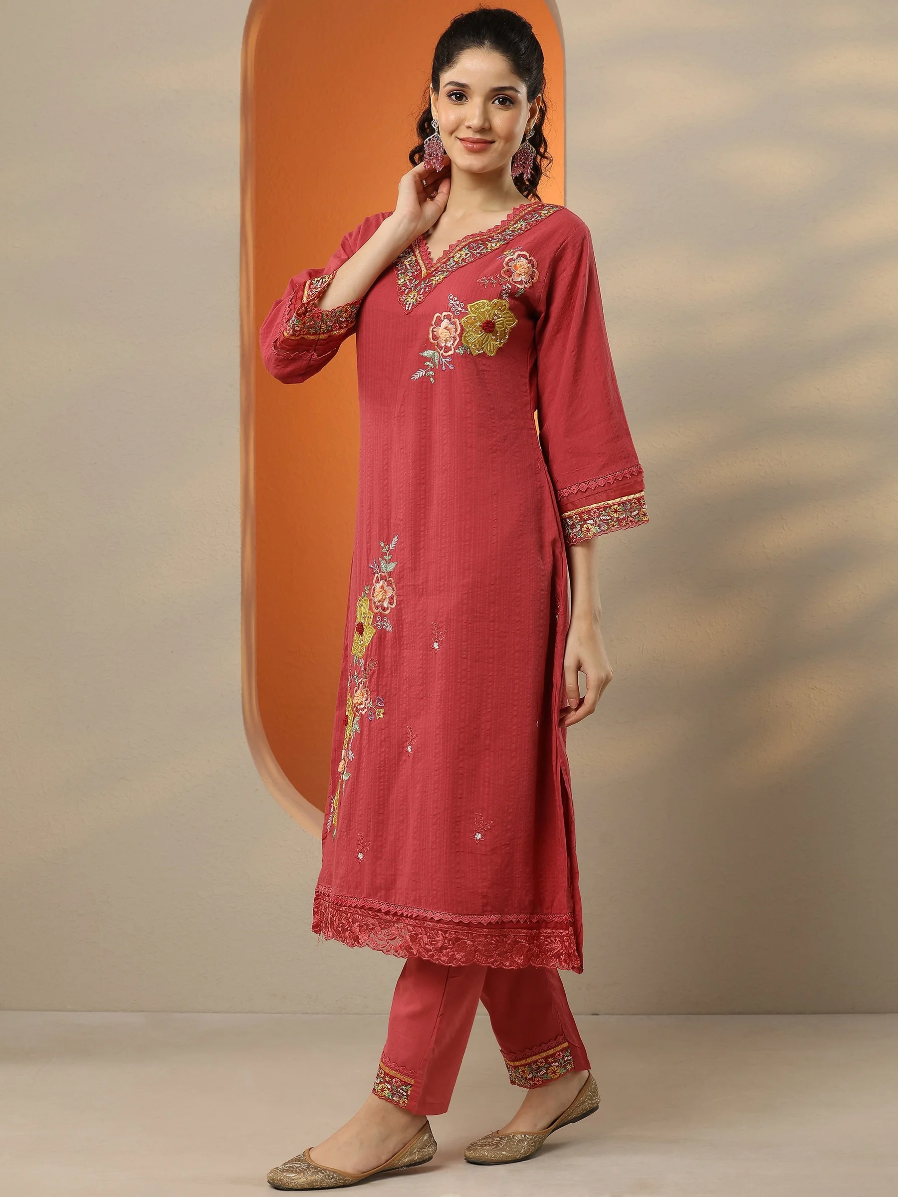 Pink Embroidered Cotton Straight Suit Set With Dupatta - Image 2